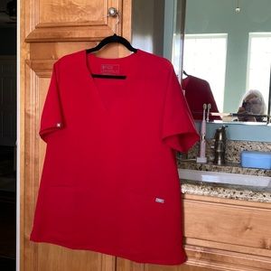 Figs Casma XL Winning Red scrub top